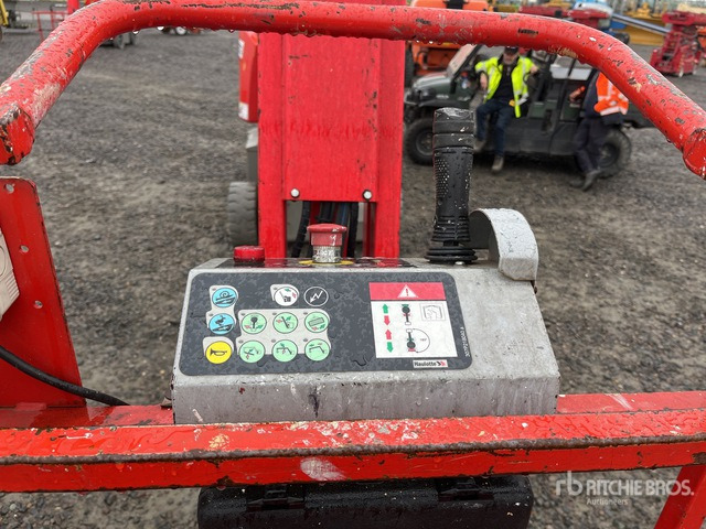 2012 Haulotte HA15IP 2WD Electric Articulating Boom Lift - 铰接臂:图4 2012 Haulotte HA15IP 2WD Electric Articulating Boom Lift - 铰接臂:图4