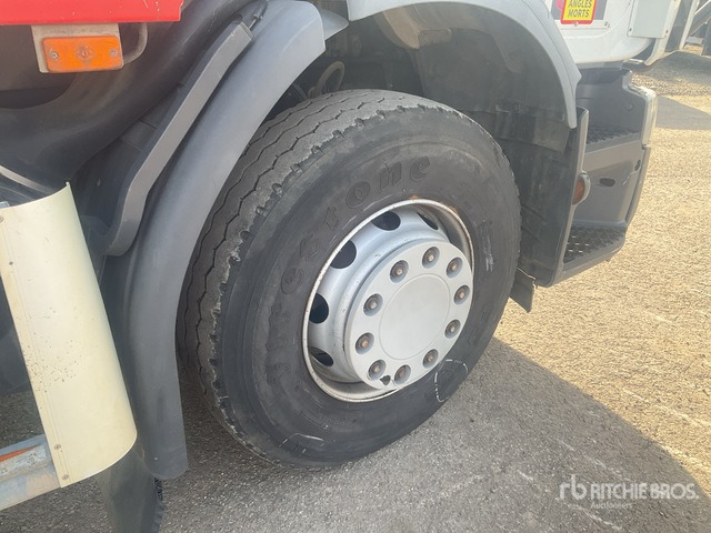 2012 Renault Premium 340 6x2 Flatbed Truck - 栏板式/ 平板卡车:图5 2012 Renault Premium 340 6x2 Flatbed Truck - 栏板式/ 平板卡车:图5