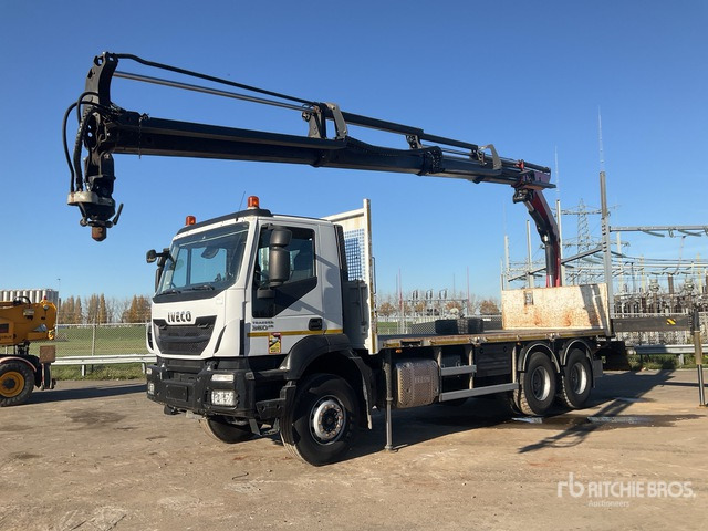 2017 Iveco AD860T 2017 Palfinger on 6x4 Flatbed Truck with Crane - 栏板式/ 平板卡车, 起重车:图1 2017 Iveco AD860T 2017 Palfinger on 6x4 Flatbed Truck with Crane - 栏板式/ 平板卡车, 起重车:图1