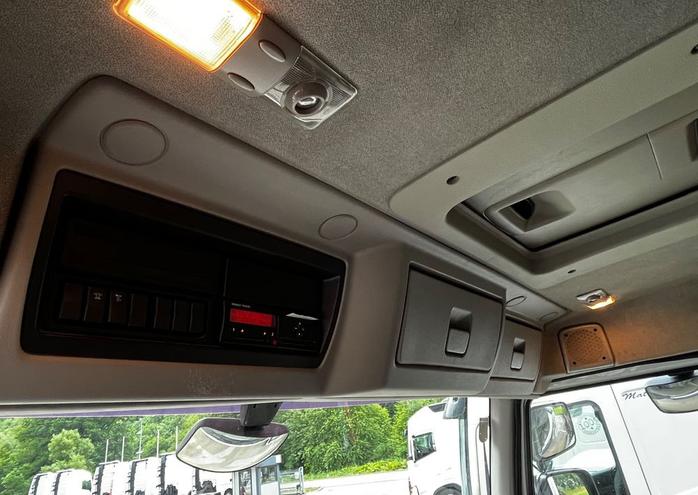 Renault Kerax 380 EEV // Skrzynia Burtowa // HIAB XS166 Hipro + Radio // Zwolnice // // - 栏板式/ 平板卡车, 起重车:图4 Renault Kerax 380 EEV // Skrzynia Burtowa // HIAB XS166 Hipro + Radio // Zwolnice // // - 栏板式/ 平板卡车, 起重车:图4