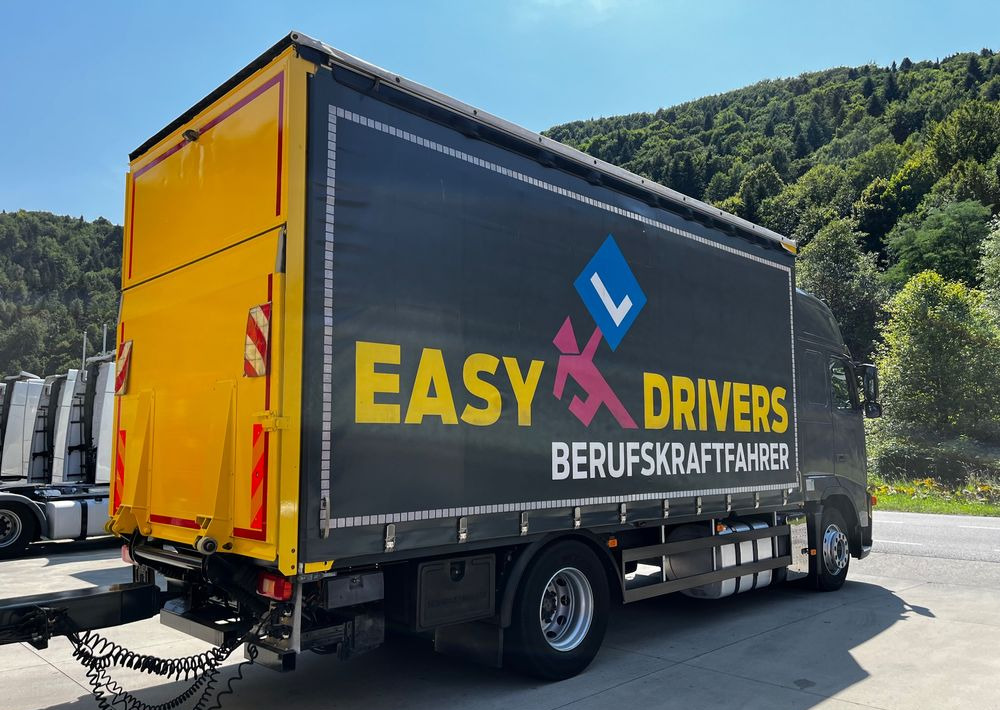 Volvo FH 420 4x2 // Zestaw + przyczepa Schwarzmuller // Jak Nowy // Niski przebieg // Automat // Idealny !!! - 侧帘卡车:图5 Volvo FH 420 4x2 // Zestaw + przyczepa Schwarzmuller // Jak Nowy // Niski przebieg // Automat // Idealny !!! - 侧帘卡车:图5