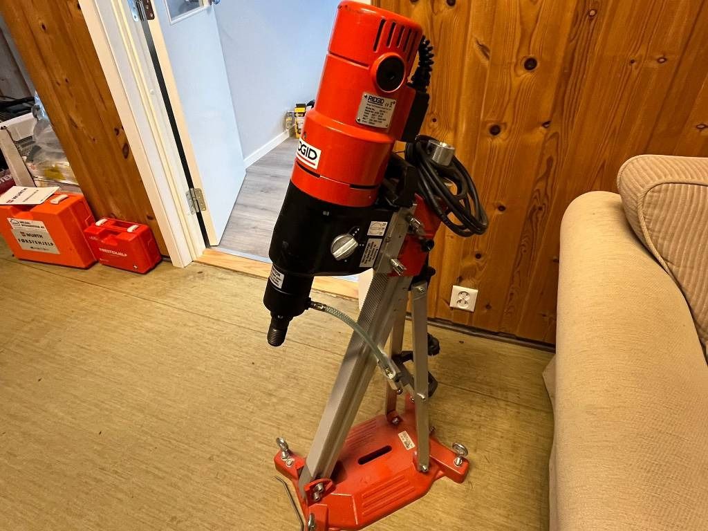 Annet RIDGID Base RB 208-3 Diamond core drill - 建筑设备:图2 Annet RIDGID Base RB 208-3 Diamond core drill - 建筑设备:图2