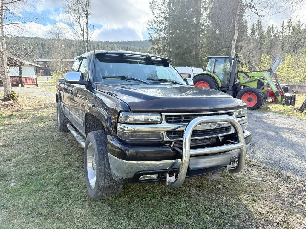 Chevrolet Silverado 2500 4x4 LT - 皮卡车:图3 Chevrolet Silverado 2500 4x4 LT - 皮卡车:图3