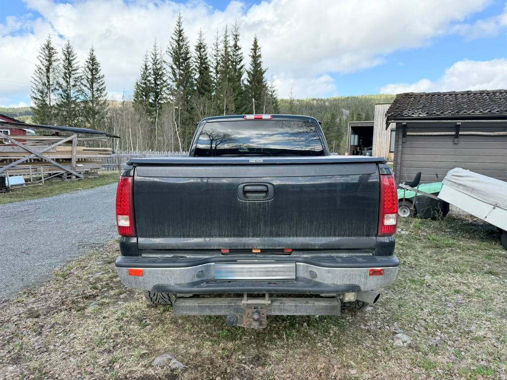 Chevrolet Silverado 2500 4x4 LT - 皮卡车:图5 Chevrolet Silverado 2500 4x4 LT - 皮卡车:图5