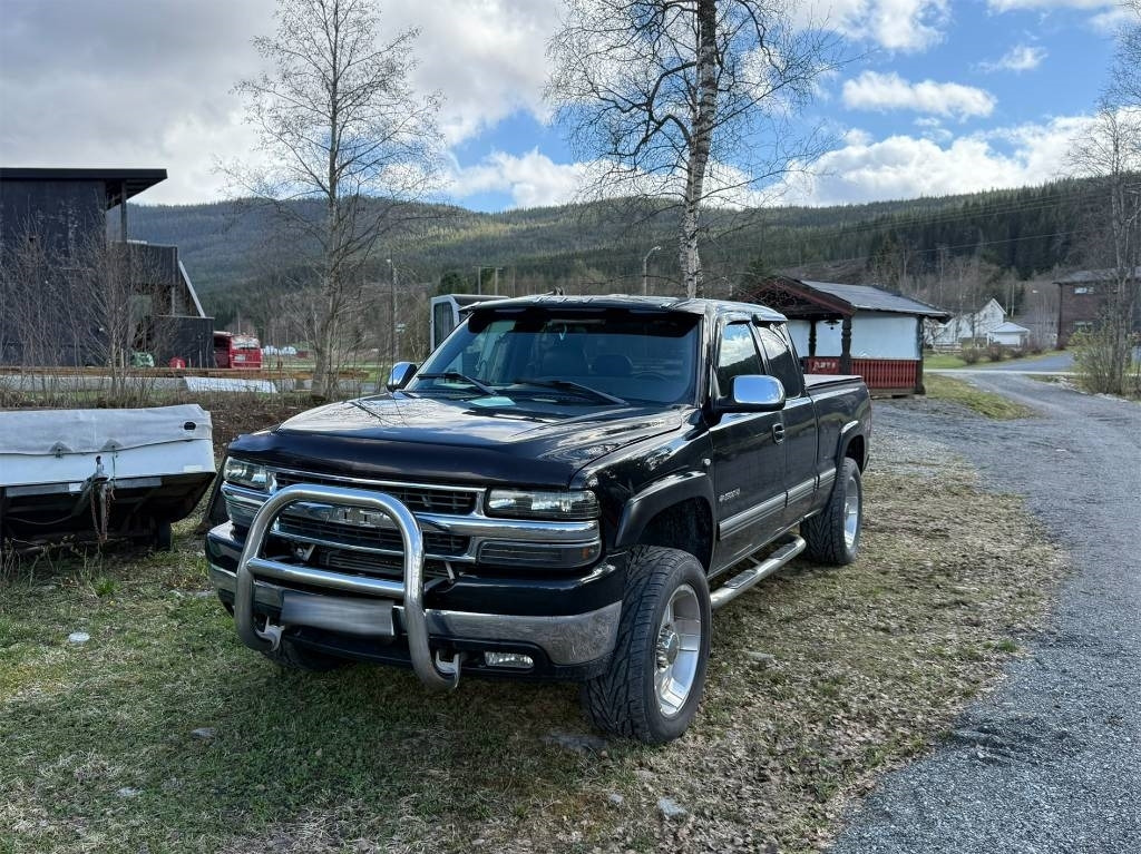 Chevrolet Silverado 2500 4x4 LT - 皮卡车:图1 Chevrolet Silverado 2500 4x4 LT - 皮卡车:图1