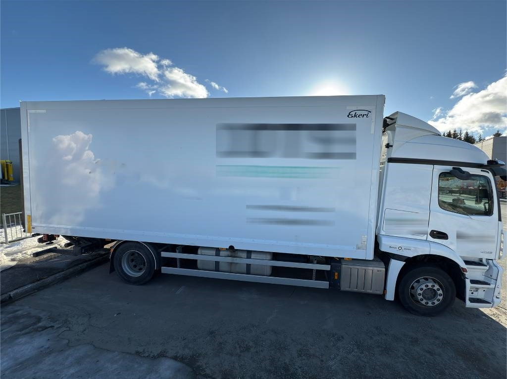 Mercedes-Benz Actros 1833 - 厢式卡车:图4 Mercedes-Benz Actros 1833 - 厢式卡车:图4