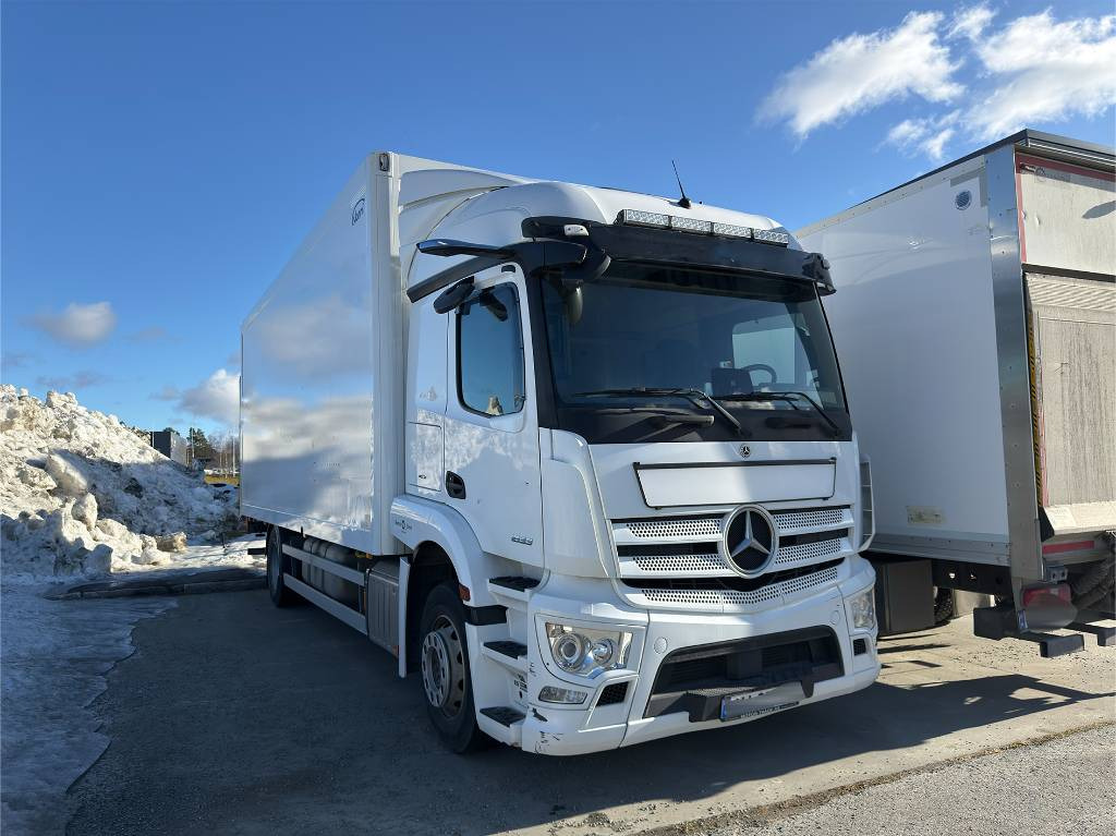 Mercedes-Benz Actros 1833 - 厢式卡车:图1 Mercedes-Benz Actros 1833 - 厢式卡车:图1