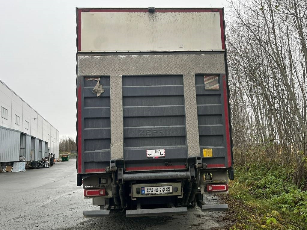 Mercedes-Benz Actros 2546 6x2 - 厢式卡车:图4 Mercedes-Benz Actros 2546 6x2 - 厢式卡车:图4