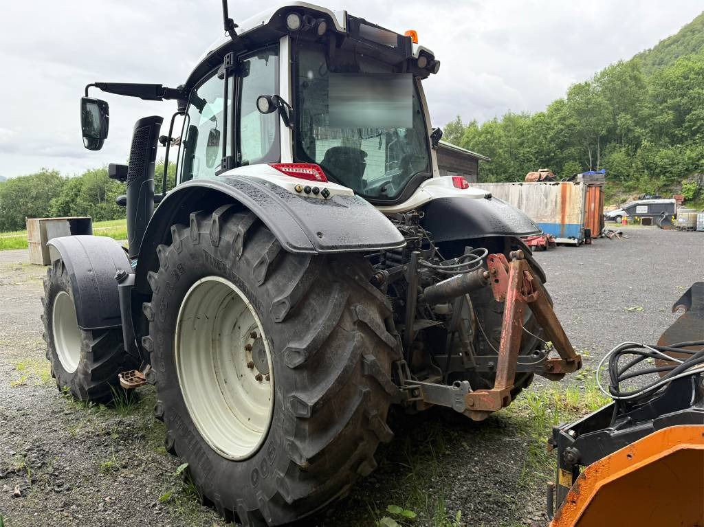 Valtra N 174 med frontlaster - 拖拉机:图5 Valtra N 174 med frontlaster - 拖拉机:图5