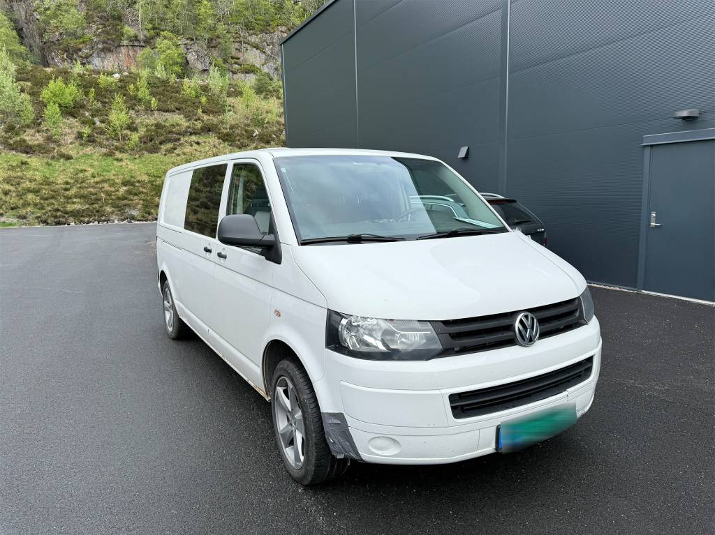 Volkswagen Transporter 4x4 - 无侧窗厢式货车:图1 Volkswagen Transporter 4x4 - 无侧窗厢式货车:图1