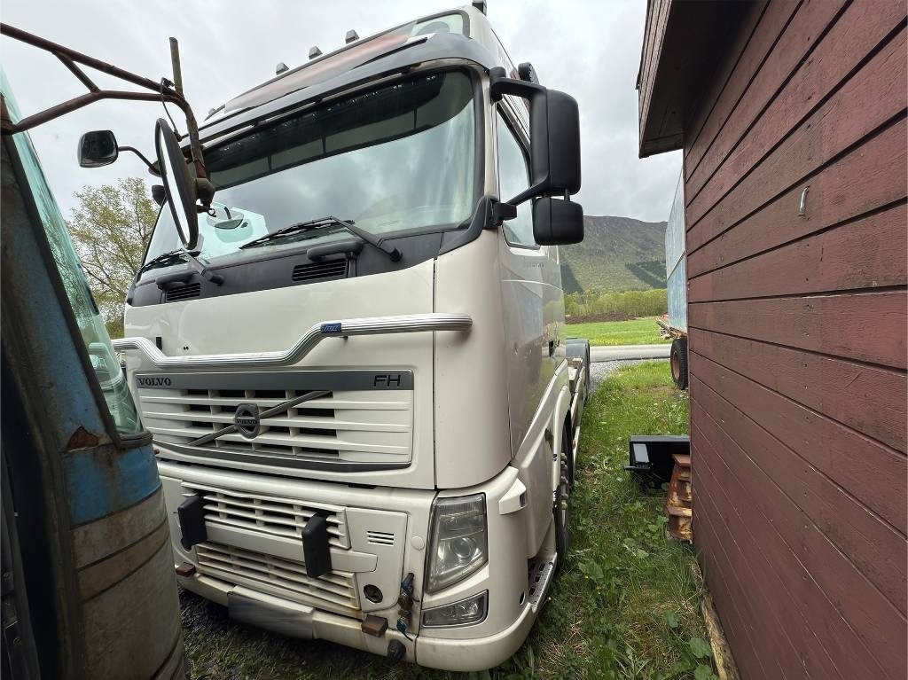 Volvo FH 540 - 吊钩升降车:图2 Volvo FH 540 - 吊钩升降车:图2