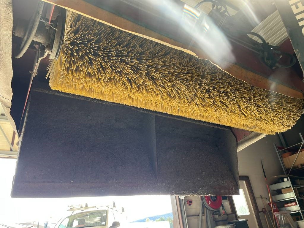 Westbjorn Hydro-Sweeper 2000 SSH - 扫地机:图2 Westbjorn Hydro-Sweeper 2000 SSH - 扫地机:图2