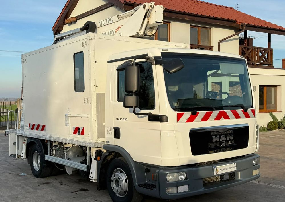 MAN TGL 12.250 - 车载空中平台:图2 MAN TGL 12.250 - 车载空中平台:图2