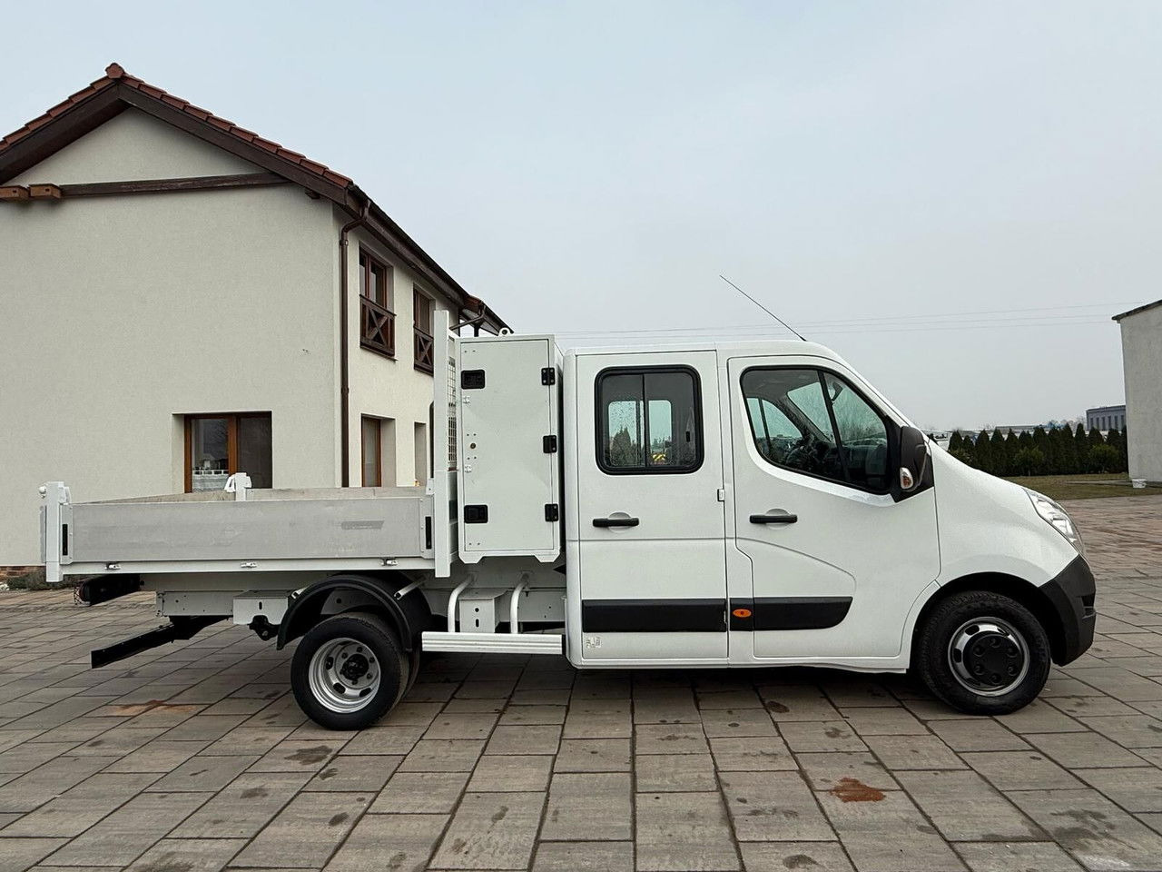Renault Master - 平板货车:图4 Renault Master - 平板货车:图4