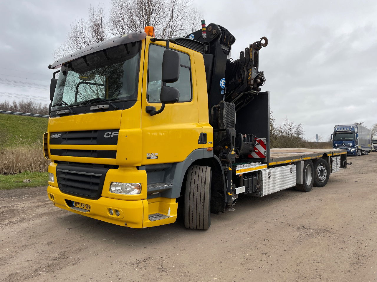 DAF 85.410 Met Effer 470 6s laadkraan ladekran loadercrane crane palfinger hiab fassi - 起重车:图1 DAF 85.410 Met Effer 470 6s laadkraan ladekran loadercrane crane palfinger hiab fassi - 起重车:图1
