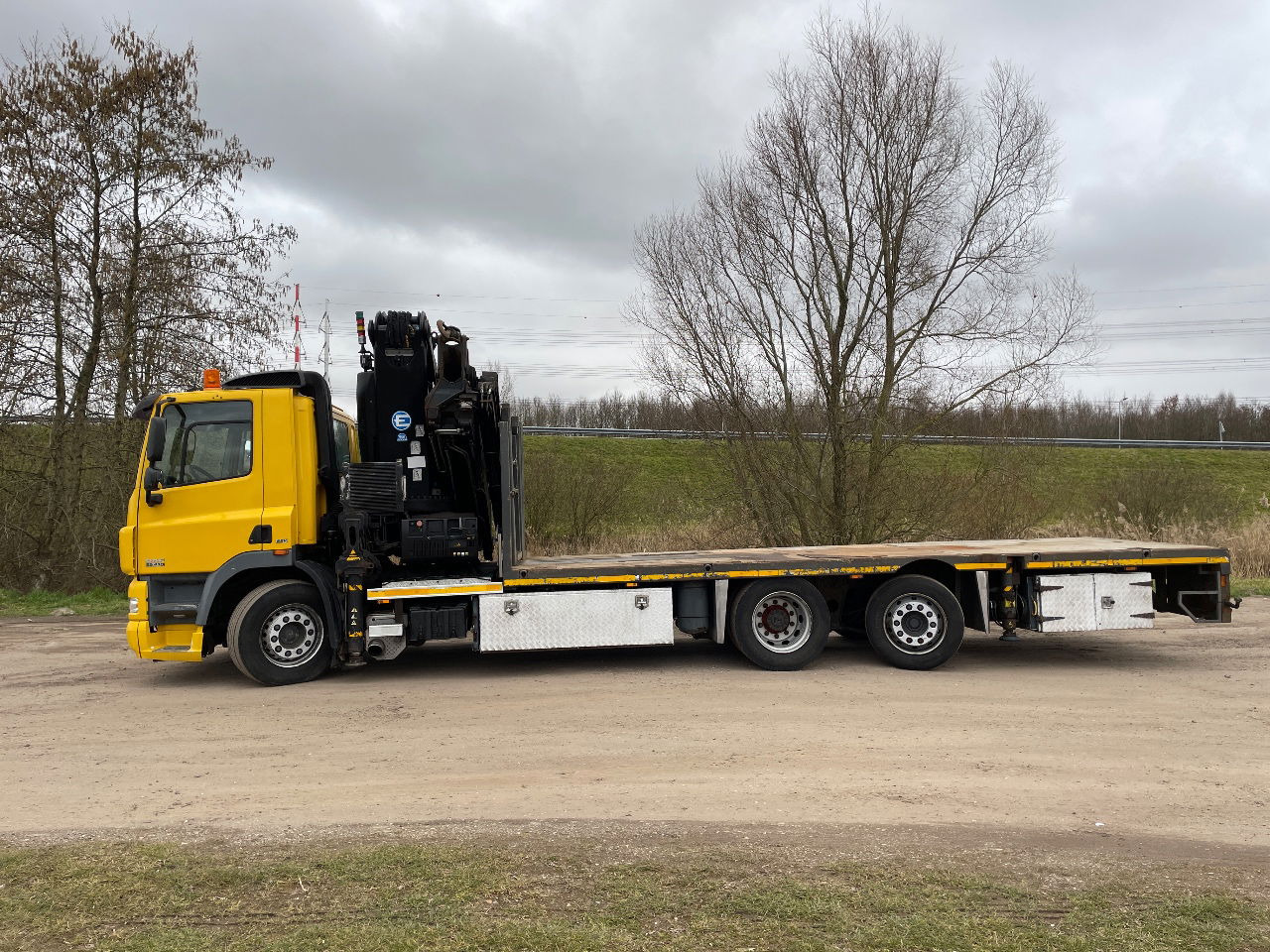 DAF 85.410 Met Effer 470 6s laadkraan ladekran loadercrane crane palfinger hiab fassi - 起重车:图2 DAF 85.410 Met Effer 470 6s laadkraan ladekran loadercrane crane palfinger hiab fassi - 起重车:图2