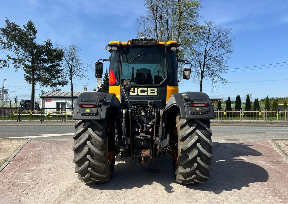 JCB Fastrac 4220 Trimble - 拖拉机:图4 JCB Fastrac 4220 Trimble - 拖拉机:图4
