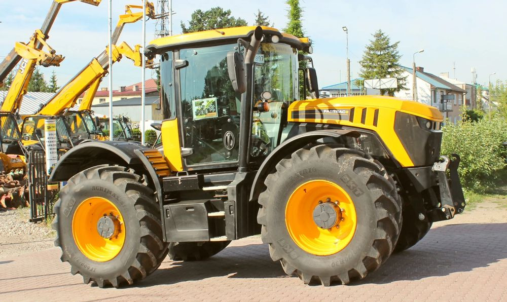 JCB JCB Fastrac 4220 Trimble - 拖拉机:图5 JCB JCB Fastrac 4220 Trimble - 拖拉机:图5