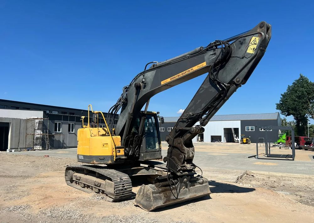 Volvo ECR235 - 履带式挖掘机:图1 Volvo ECR235 - 履带式挖掘机:图1