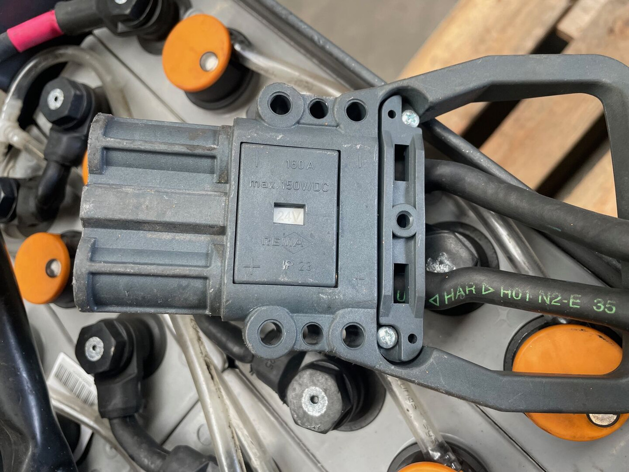 24 Volt I 3 PZS 375 - 电池 适用于 材料装卸设备:图4 24 Volt I 3 PZS 375 - 电池 适用于 材料装卸设备:图4