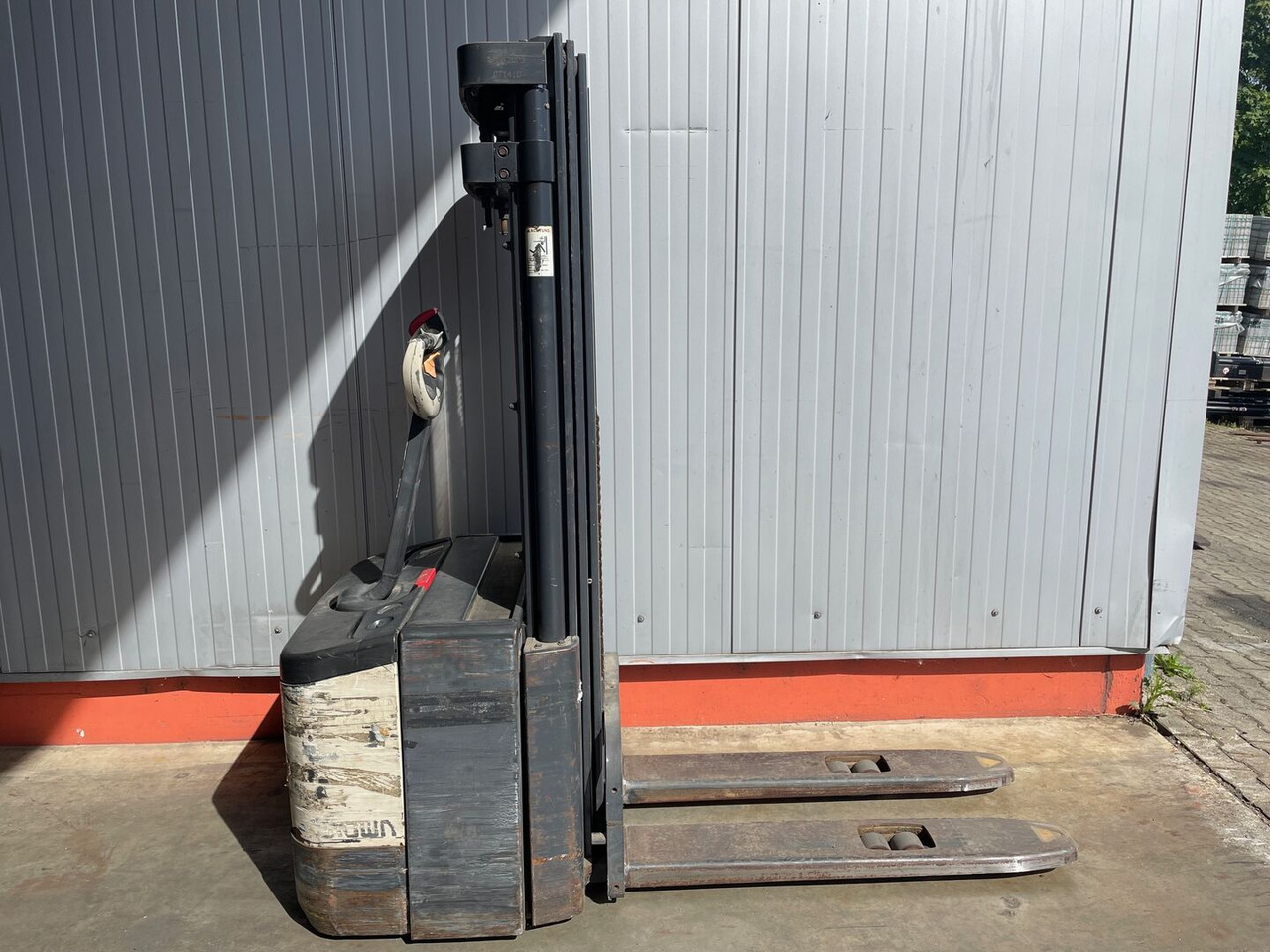 Crown WE2300 1.6 TT - 堆垛机:图2 Crown WE2300 1.6 TT - 堆垛机:图2