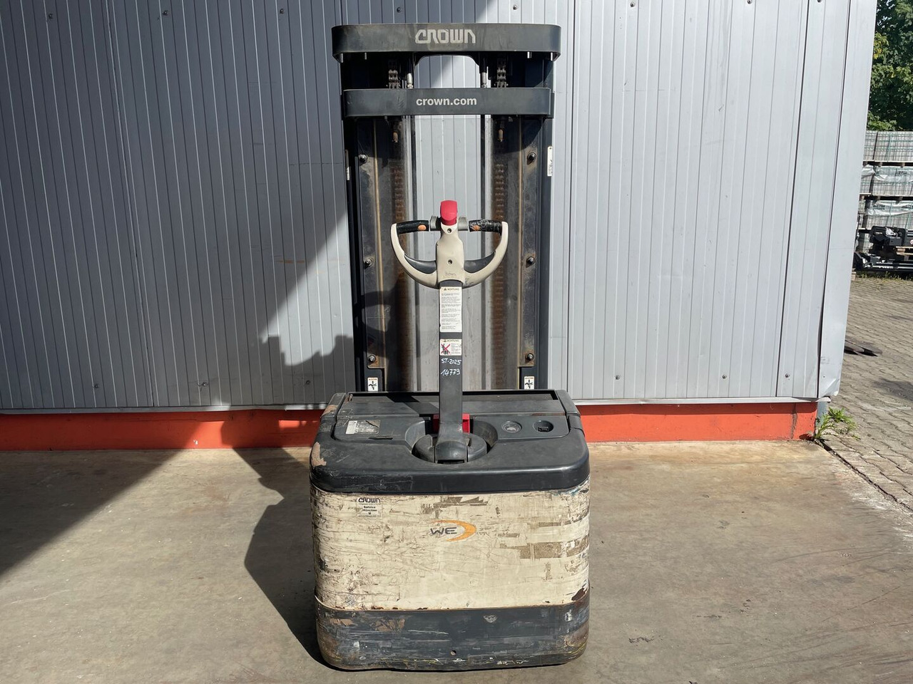 Crown WE2300 1.6 TT - 堆垛机:图4 Crown WE2300 1.6 TT - 堆垛机:图4