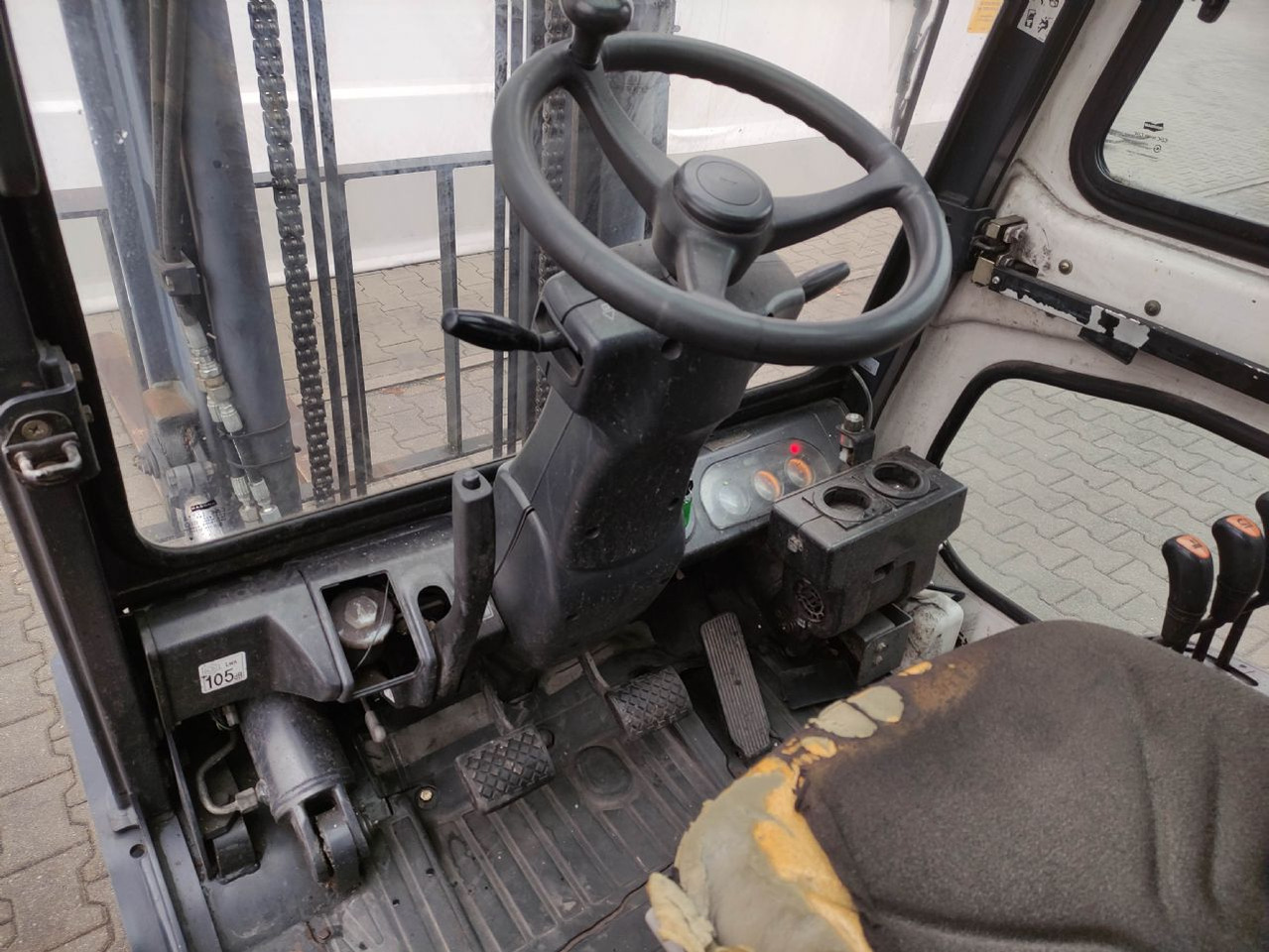 Doosan D25S-5 - 柴油叉车:图5 Doosan D25S-5 - 柴油叉车:图5