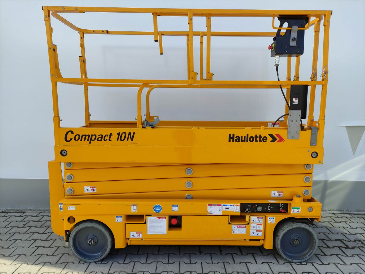 Haulotte Compact 10N - 剪式升降机:图2 Haulotte Compact 10N - 剪式升降机:图2