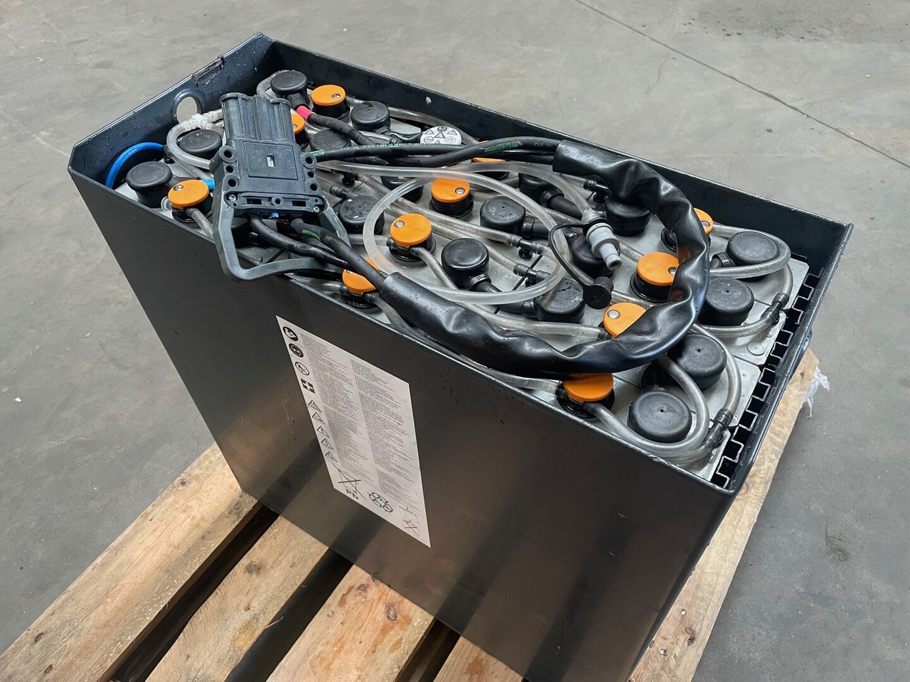 Hawker 24 Volt I 3 PZS 375 - 电池 适用于 材料装卸设备:图1 Hawker 24 Volt I 3 PZS 375 - 电池 适用于 材料装卸设备:图1
