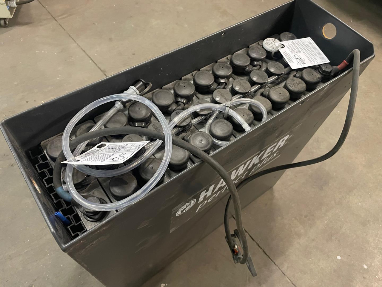Hawker 24V 2 PZS 180 - 电池 适用于 材料装卸设备:图1 Hawker 24V 2 PZS 180 - 电池 适用于 材料装卸设备:图1