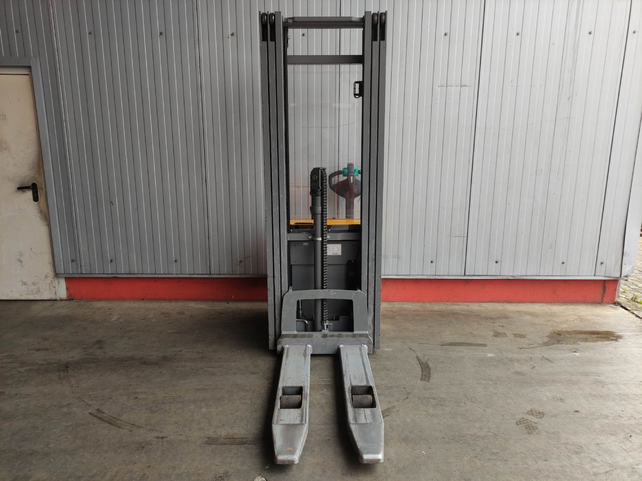 Jungheinrich EJC 214 - 堆垛机:图3 Jungheinrich EJC 214 - 堆垛机:图3