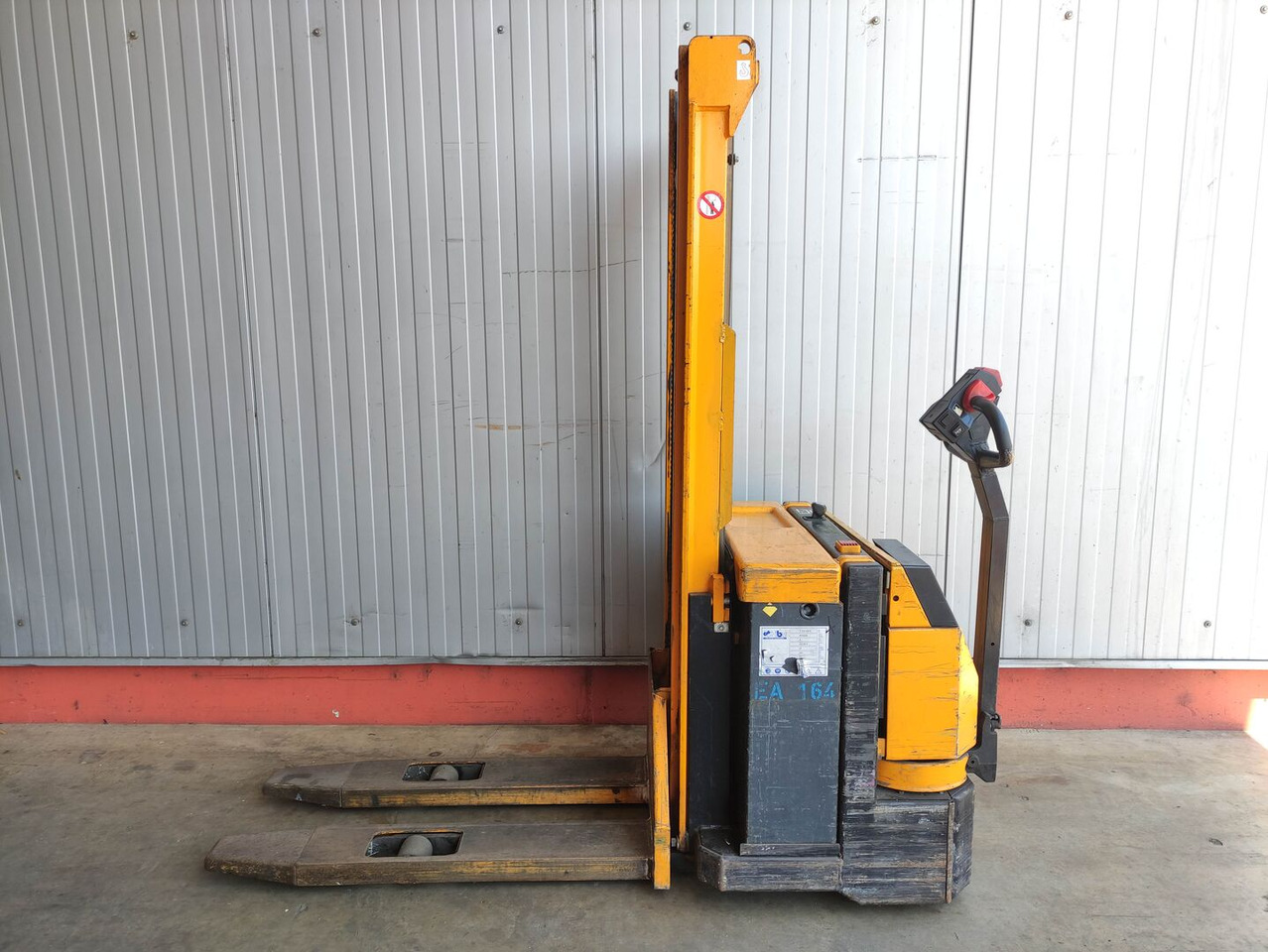 Jungheinrich EJC A 12.5 - 堆垛机:图1 Jungheinrich EJC A 12.5 - 堆垛机:图1