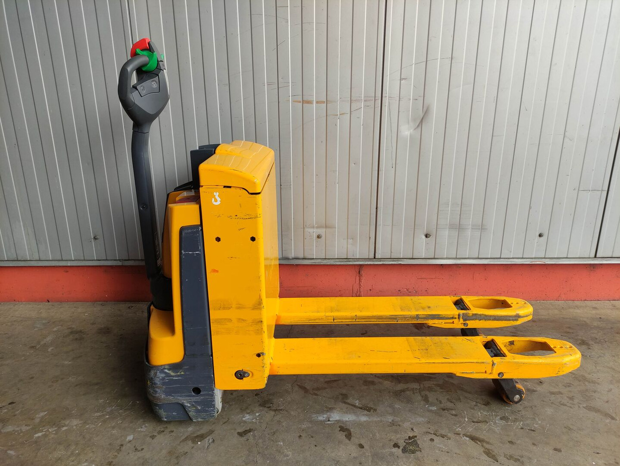 Jungheinrich EJE 116 - 码垛车:图2 Jungheinrich EJE 116 - 码垛车:图2