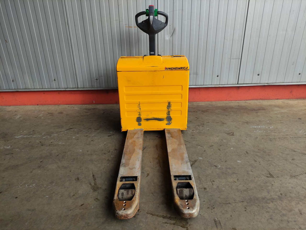 Jungheinrich EJE 120 - 码垛车:图3 Jungheinrich EJE 120 - 码垛车:图3