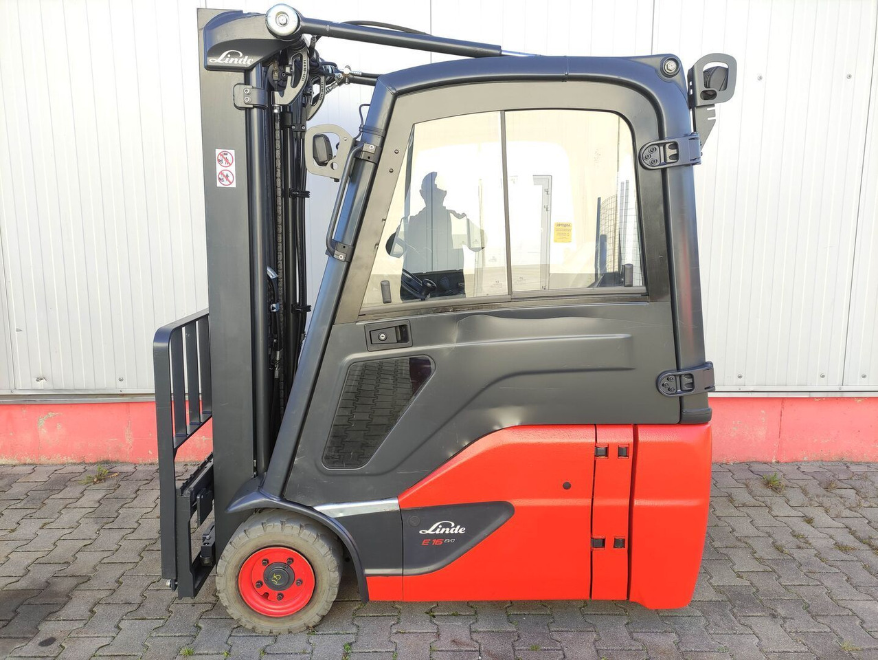 Linde E16-02-386 EVO - 电动叉车:图1 Linde E16-02-386 EVO - 电动叉车:图1
