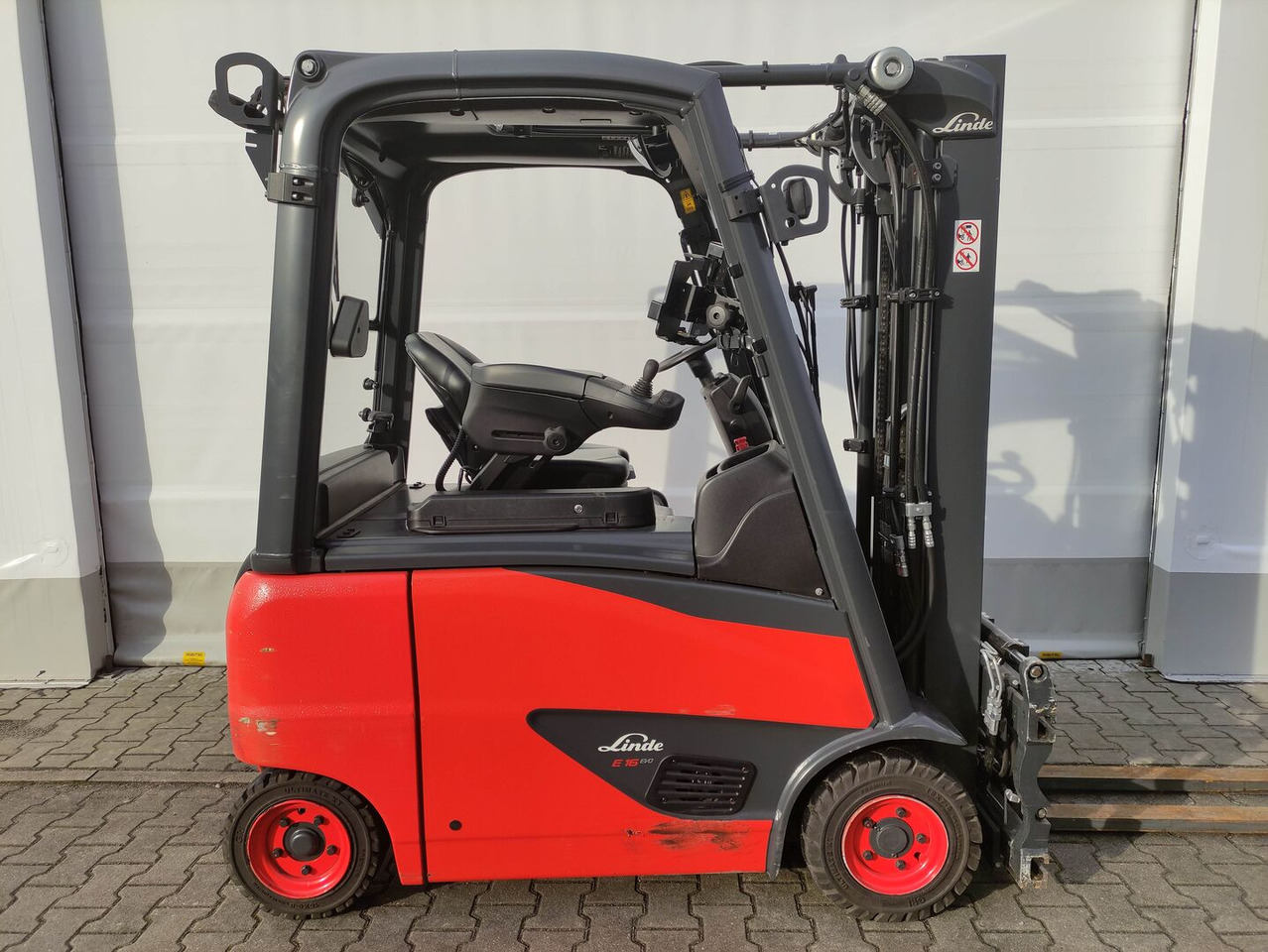 Linde E16PH-02-386 - 电动叉车:图2 Linde E16PH-02-386 - 电动叉车:图2
