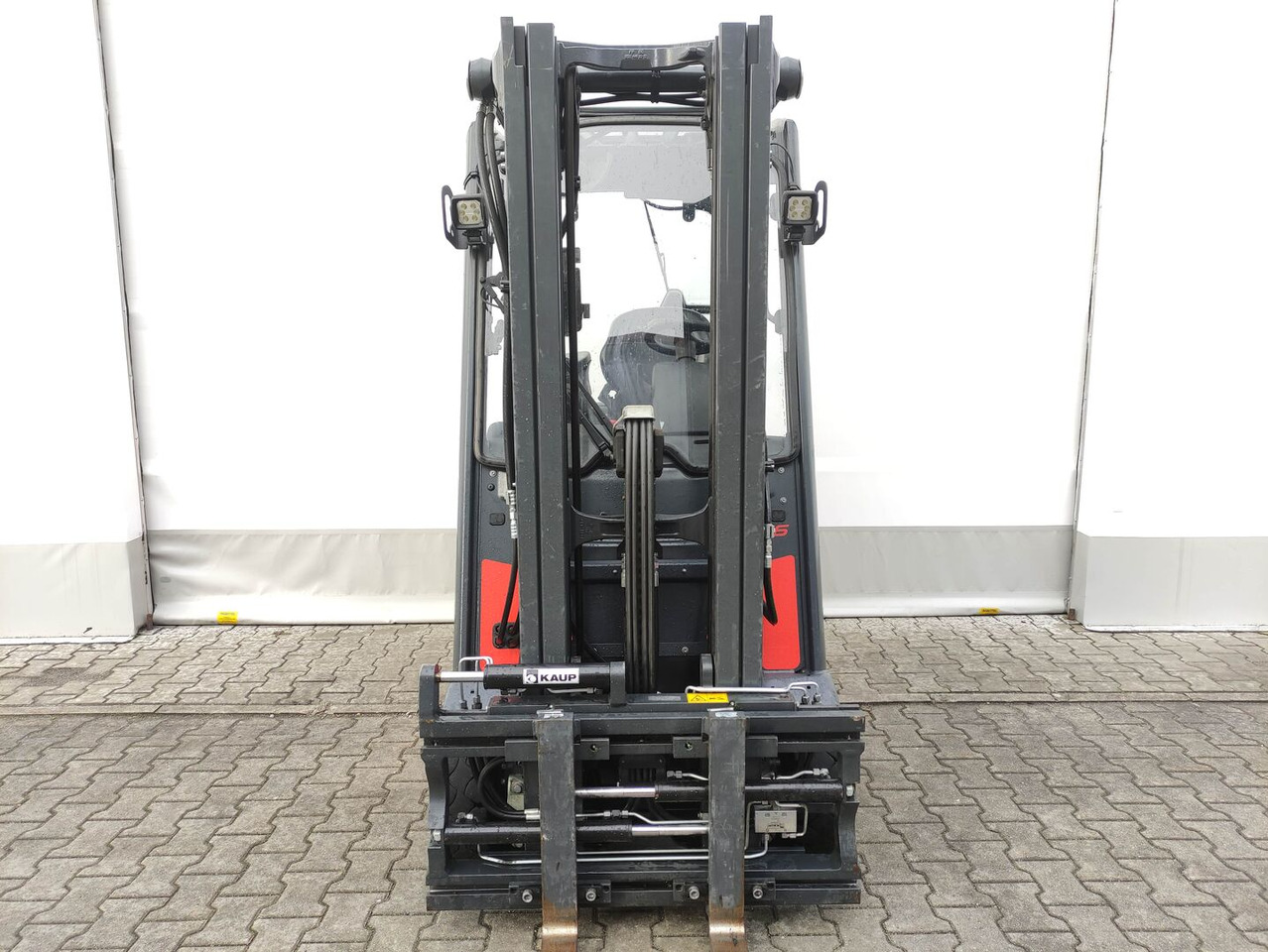 Linde E16PH-02-386 - 电动叉车:图3 Linde E16PH-02-386 - 电动叉车:图3