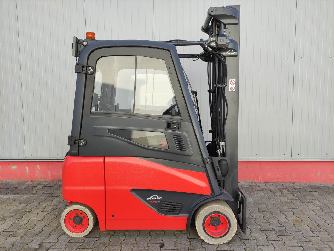 Linde E20PH-02-386-EVO - 电动叉车:图2 Linde E20PH-02-386-EVO - 电动叉车:图2