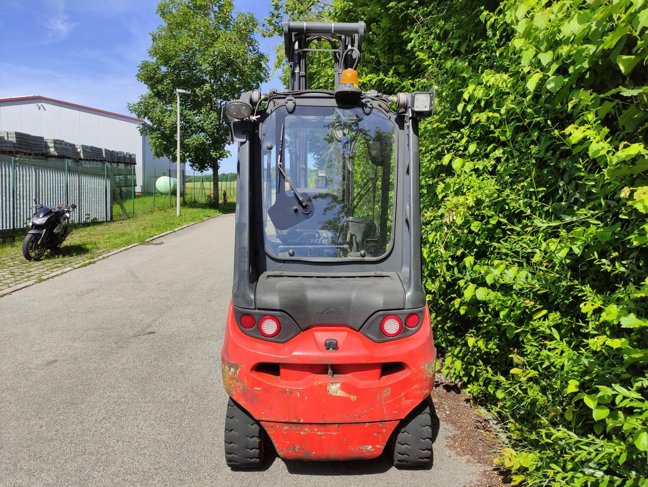 Linde E30-01-387 - 电动叉车:图4 Linde E30-01-387 - 电动叉车:图4