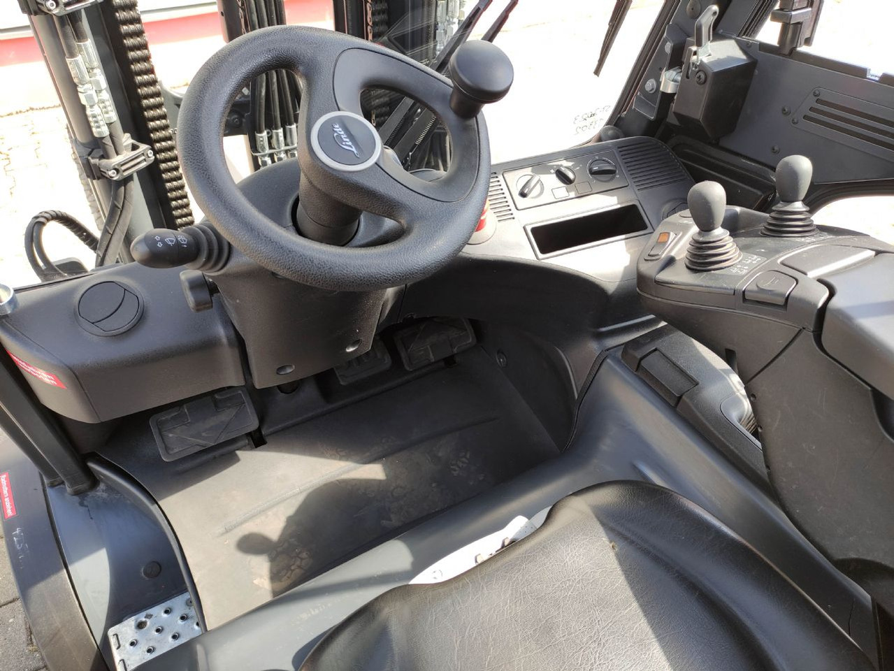 Linde E35L-01-387 - 电动叉车:图5 Linde E35L-01-387 - 电动叉车:图5