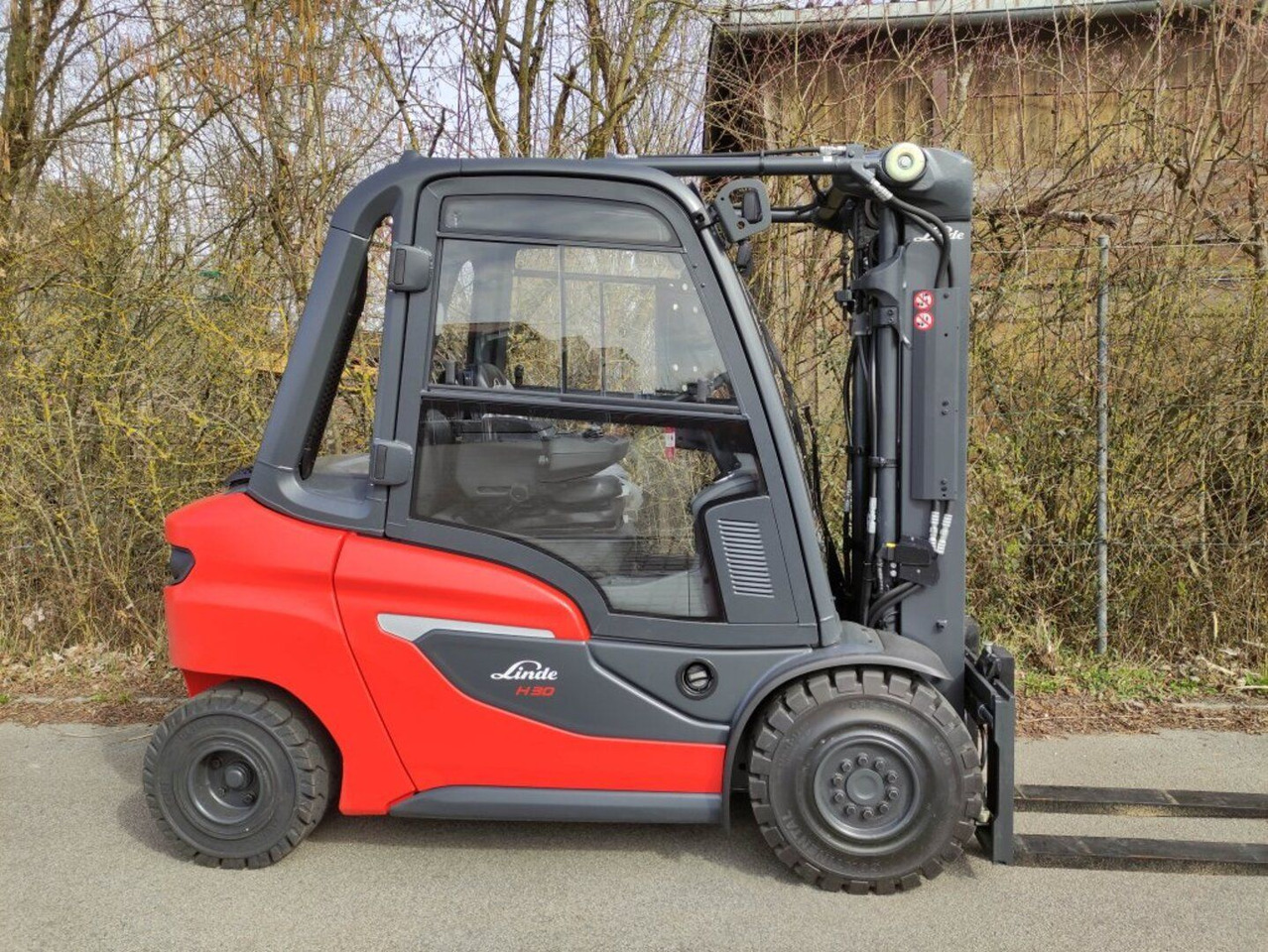 Linde H30D-01-1202 - 柴油叉车:图3 Linde H30D-01-1202 - 柴油叉车:图3