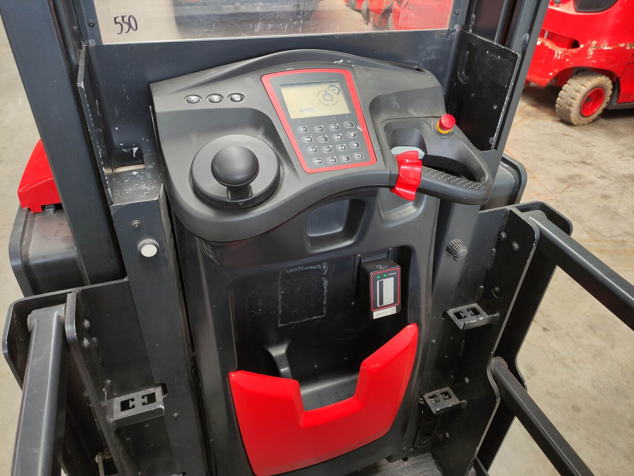 Linde V10-02 - 拣选车:图5 Linde V10-02 - 拣选车:图5
