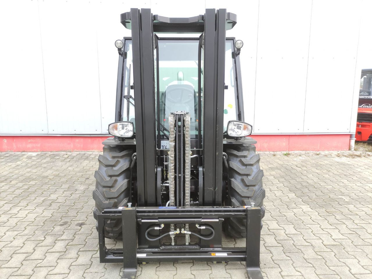 Manitou MC25-4 DK ST5 S1 (NEU) - 越野叉车:图3 Manitou MC25-4 DK ST5 S1 (NEU) - 越野叉车:图3