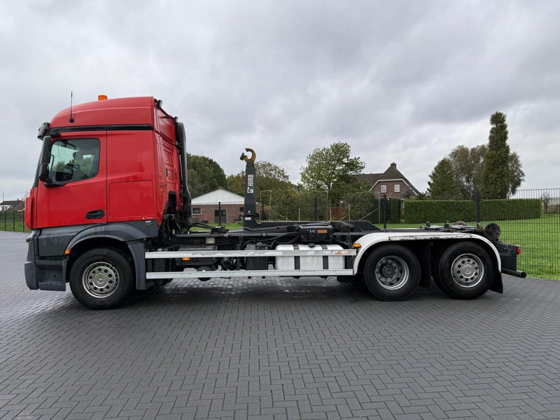 吊钩升降车 Mercedes-Benz ACTROS HAAKARM SYSTEEM, GOEDE STAAT, OMVORMER, 616.802 KM.:图13 吊钩升降车 Mercedes-Benz ACTROS HAAKARM SYSTEEM, GOEDE STAAT, OMVORMER, 616.802 KM.:图13