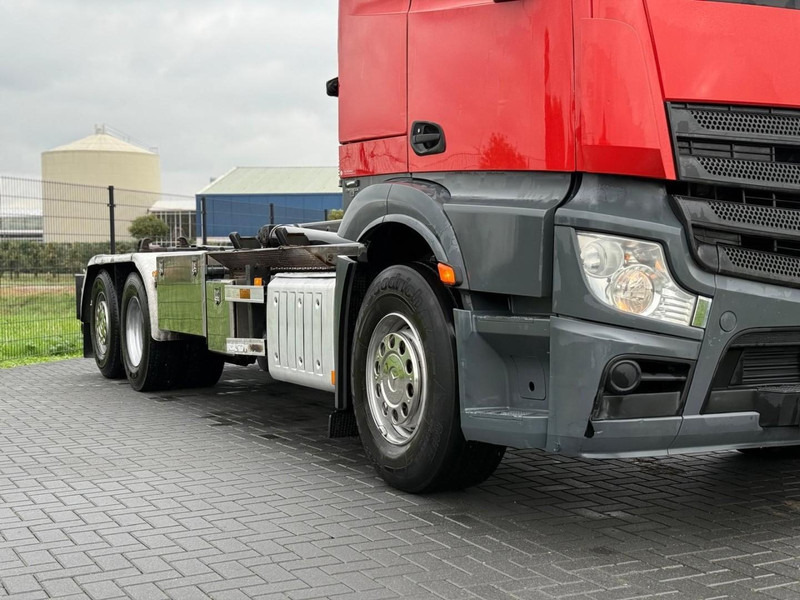 吊钩升降车 Mercedes-Benz ACTROS HAAKARM SYSTEEM, GOEDE STAAT, OMVORMER, 616.802 KM.:图6 吊钩升降车 Mercedes-Benz ACTROS HAAKARM SYSTEEM, GOEDE STAAT, OMVORMER, 616.802 KM.:图6