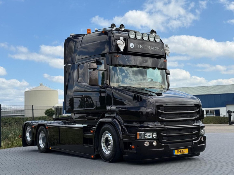 Scania R 580 LB 6X2 HNB TORPEDO, NIEUW STAAT, VOL OPTIES, SHOW TRUCK, VOL!! - 牵引车:图1 Scania R 580 LB 6X2 HNB TORPEDO, NIEUW STAAT, VOL OPTIES, SHOW TRUCK, VOL!! - 牵引车:图1