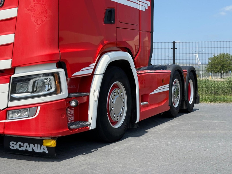 Scania S500 VOLLUCHT, GESTUURD, SHOWTRUCK, LEER. - 牵引车:图4 Scania S500 VOLLUCHT, GESTUURD, SHOWTRUCK, LEER. - 牵引车:图4