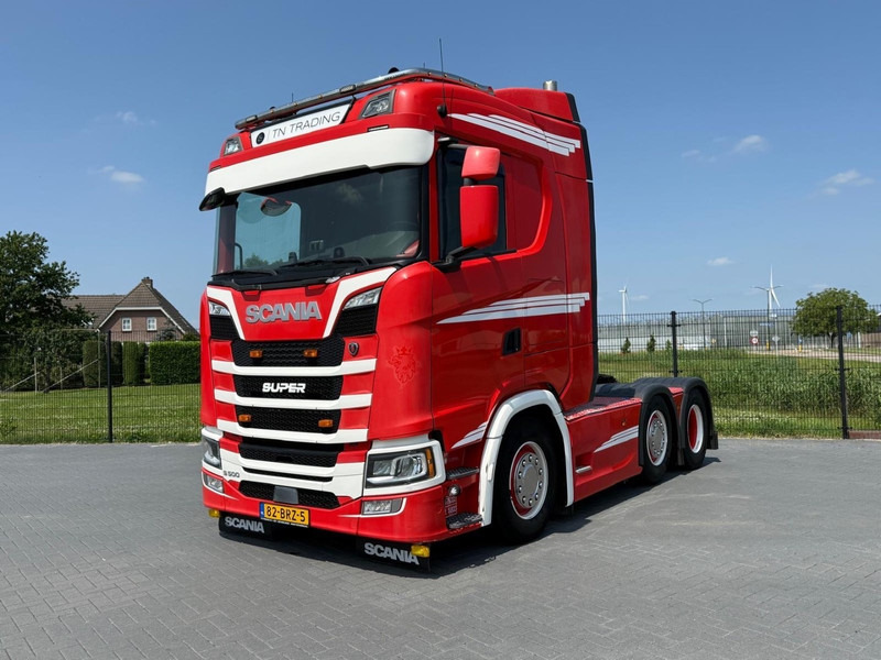 Scania S500 VOLLUCHT, GESTUURD, SHOWTRUCK, LEER. - 牵引车:图5 Scania S500 VOLLUCHT, GESTUURD, SHOWTRUCK, LEER. - 牵引车:图5