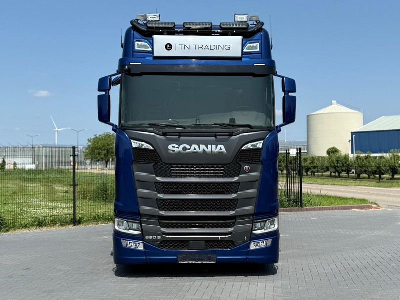 Scania S660 FULL AIR, ALCOA, LEATHER, HYDRAULIC, LIKE NEW. - 牵引车:图4 Scania S660 FULL AIR, ALCOA, LEATHER, HYDRAULIC, LIKE NEW. - 牵引车:图4