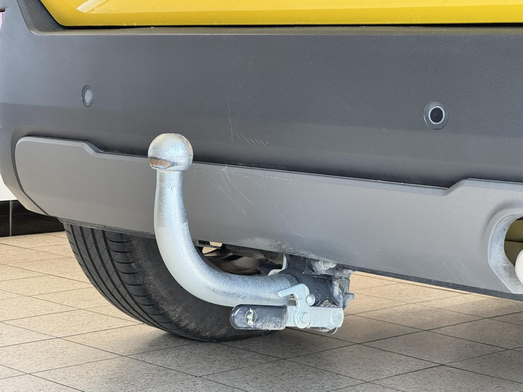 Jeep Avenger-1.2 Altitude Adaptive cruise control Climate control Parkeersensor achter DAB radio - 越野车:图3 Jeep Avenger-1.2 Altitude Adaptive cruise control Climate control Parkeersensor achter DAB radio - 越野车:图3